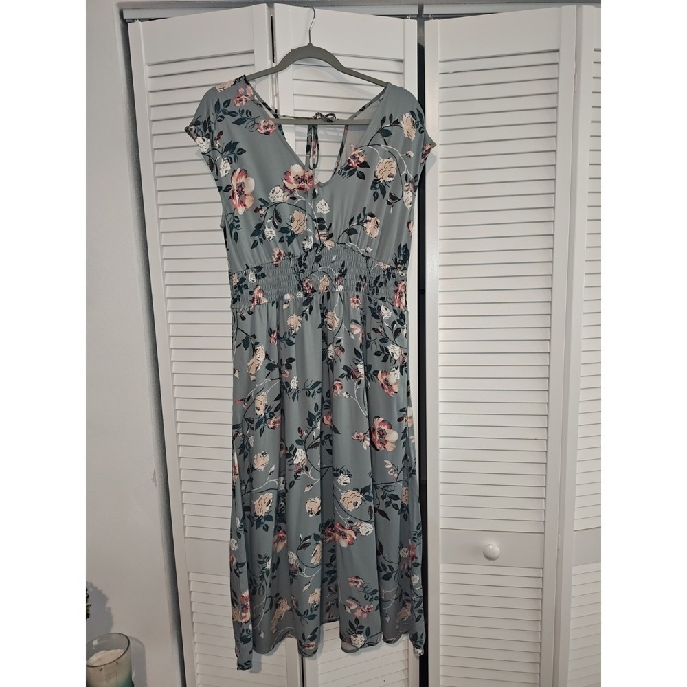 Maurices Womens M Blue Floral Midi Dress Smocked Waist Keyhole Back - Picture 12 of 12